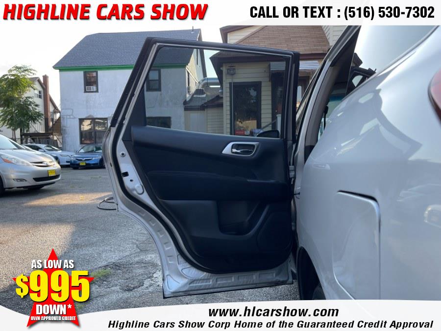 Used Nissan Pathfinder 4WD 4dr S 2014 | Highline Cars Show Corp. West Hempstead, New York Used Nissan Pathfinder 4WD 4dr S 2014 | Highline Cars Show Corp. West Hempstead, New York