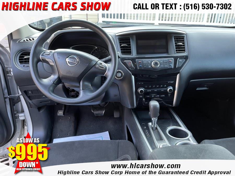 Used Nissan Pathfinder 4WD 4dr S 2014 | Highline Cars Show Corp. West Hempstead, New York Used Nissan Pathfinder 4WD 4dr S 2014 | Highline Cars Show Corp. West Hempstead, New York