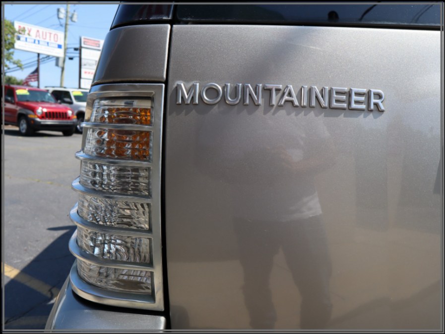 2008 Mercury Mountaineer AWD 4dr V6, available for sale in Huntington Station, New York | My Auto Inc.. Huntington Station, New York 2008 Mercury Mountaineer AWD 4dr V6, available for sale in Huntington Station, New York | My Auto Inc.. Huntington Station, New York