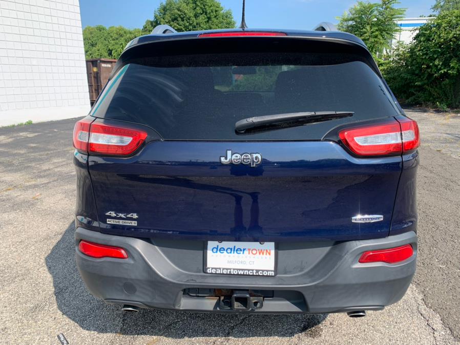 2014 Jeep Cherokee 4WD 4dr Latitude, available for sale in Milford, Connecticut | Dealertown Auto Wholesalers. Milford, Connecticut 2014 Jeep Cherokee 4WD 4dr Latitude, available for sale in Milford, Connecticut | Dealertown Auto Wholesalers. Milford, Connecticut