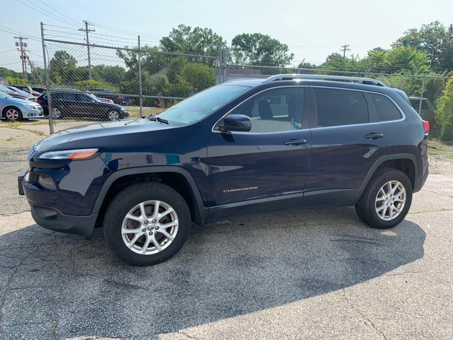 2014 Jeep Cherokee 4WD 4dr Latitude, available for sale in Milford, Connecticut | Dealertown Auto Wholesalers. Milford, Connecticut 2014 Jeep Cherokee 4WD 4dr Latitude, available for sale in Milford, Connecticut | Dealertown Auto Wholesalers. Milford, Connecticut
