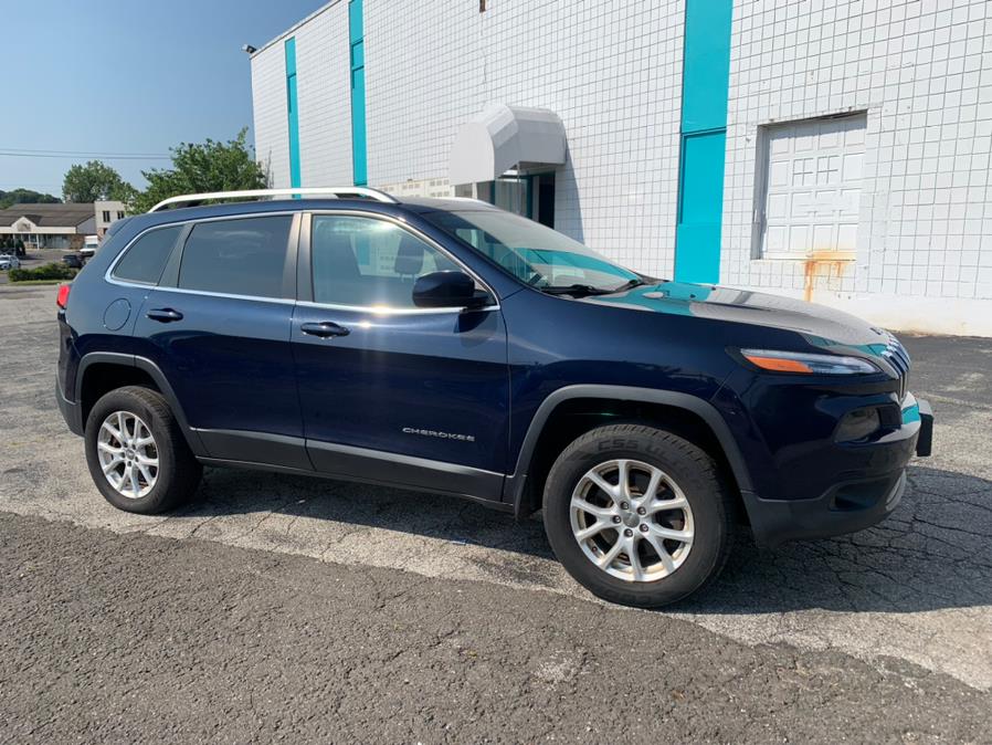 2014 Jeep Cherokee 4WD 4dr Latitude, available for sale in Milford, Connecticut | Dealertown Auto Wholesalers. Milford, Connecticut 2014 Jeep Cherokee 4WD 4dr Latitude, available for sale in Milford, Connecticut | Dealertown Auto Wholesalers. Milford, Connecticut