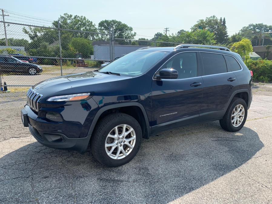 2014 Jeep Cherokee 4WD 4dr Latitude, available for sale in Milford, Connecticut | Dealertown Auto Wholesalers. Milford, Connecticut 2014 Jeep Cherokee 4WD 4dr Latitude, available for sale in Milford, Connecticut | Dealertown Auto Wholesalers. Milford, Connecticut