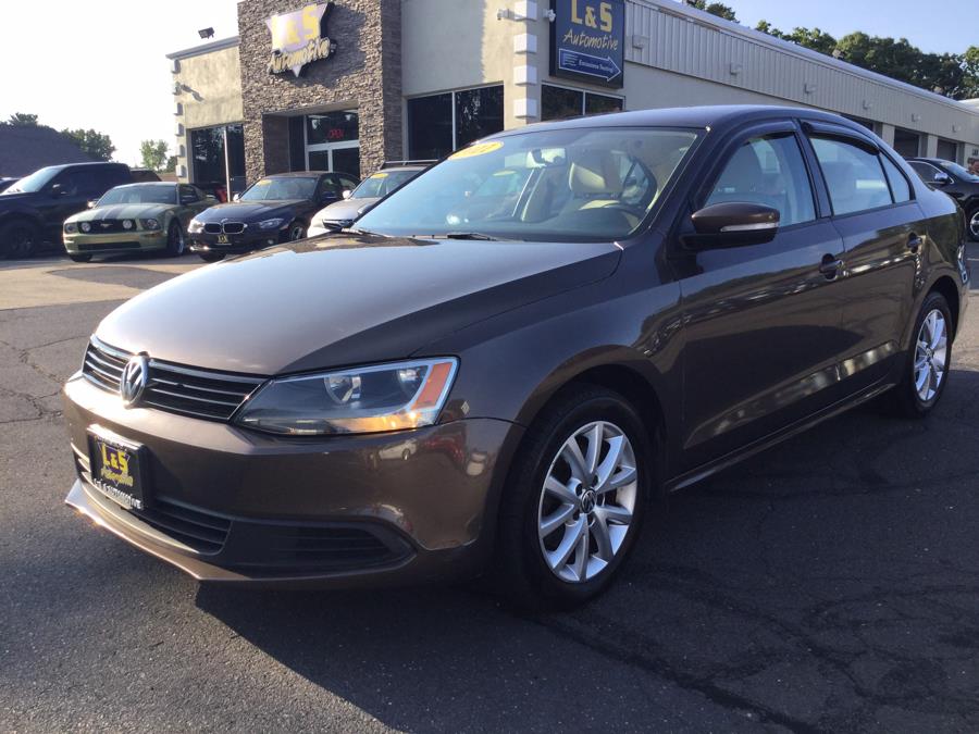 2011 Volkswagen Jetta Sedan 4dr Auto SE w/Convenience PZEV, available for sale in Plantsville, Connecticut | L&S Automotive LLC. Plantsville, Connecticut