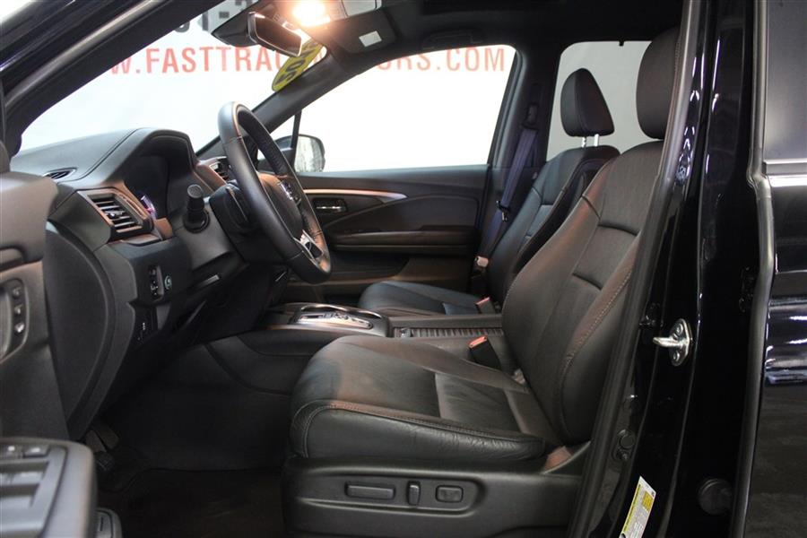 2019 Honda Passport EXL, available for sale in Paterson, New Jersey | Fast Track Motors. Paterson, New Jersey 2019 Honda Passport EXL, available for sale in Paterson, New Jersey | Fast Track Motors. Paterson, New Jersey