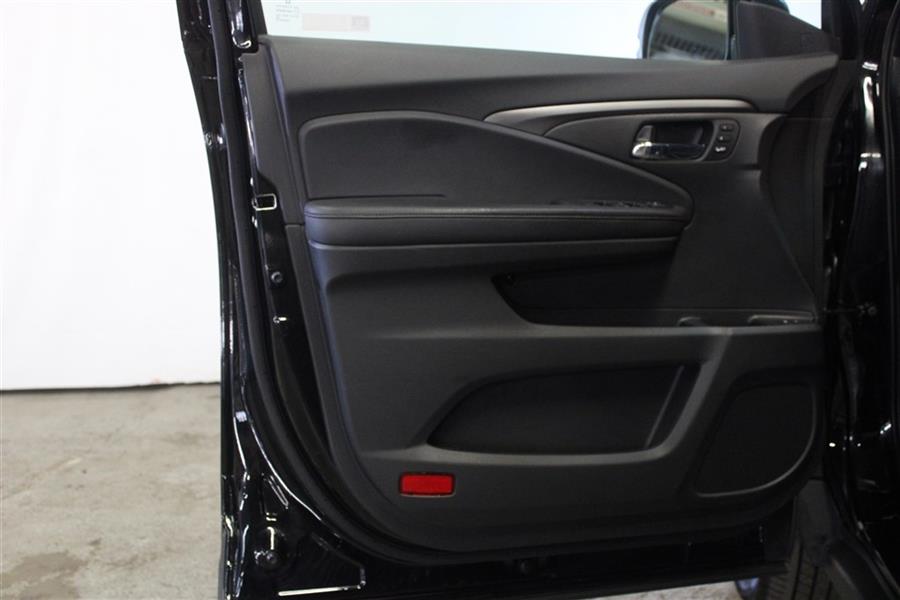 2019 Honda Passport EXL, available for sale in Paterson, New Jersey | Fast Track Motors. Paterson, New Jersey 2019 Honda Passport EXL, available for sale in Paterson, New Jersey | Fast Track Motors. Paterson, New Jersey