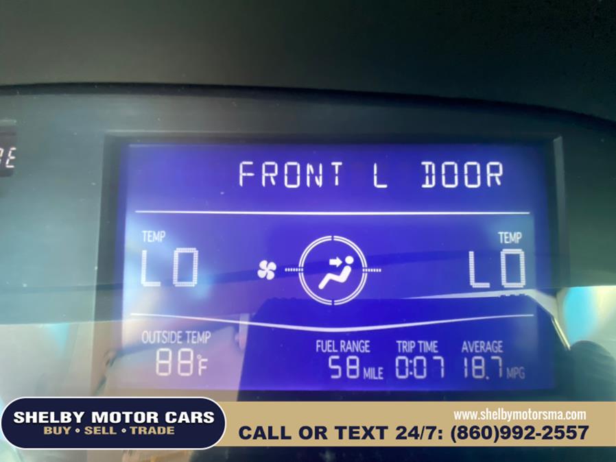 2005 Toyota Avalon 4dr Sdn XLS (Natl), available for sale in Springfield, Massachusetts | Shelby Motor Cars. Springfield, Massachusetts 2005 Toyota Avalon 4dr Sdn XLS (Natl), available for sale in Springfield, Massachusetts | Shelby Motor Cars. Springfield, Massachusetts