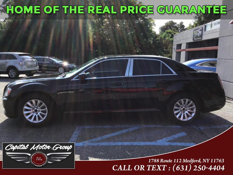 Used Chrysler 300 4dr Sdn V6 RWD 2012 | Capital Motor Group Inc. Medford, New York Used Chrysler 300 4dr Sdn V6 RWD 2012 | Capital Motor Group Inc. Medford, New York