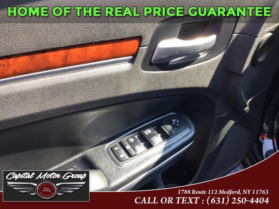 Used Chrysler 300 4dr Sdn V6 RWD 2012 | Capital Motor Group Inc. Medford, New York Used Chrysler 300 4dr Sdn V6 RWD 2012 | Capital Motor Group Inc. Medford, New York