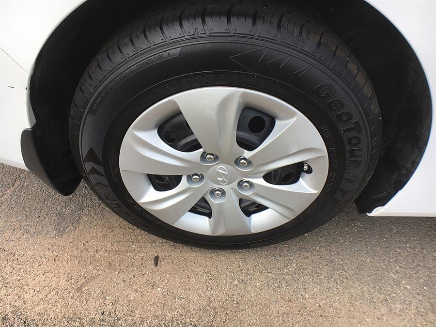 Used Hyundai Elantra 4dr Sdn Auto SE (Alabama Plant) 2016 | Smart Buy Auto Sales, LLC. Wallingford, Connecticut Used Hyundai Elantra 4dr Sdn Auto SE (Alabama Plant) 2016 | Smart Buy Auto Sales, LLC. Wallingford, Connecticut