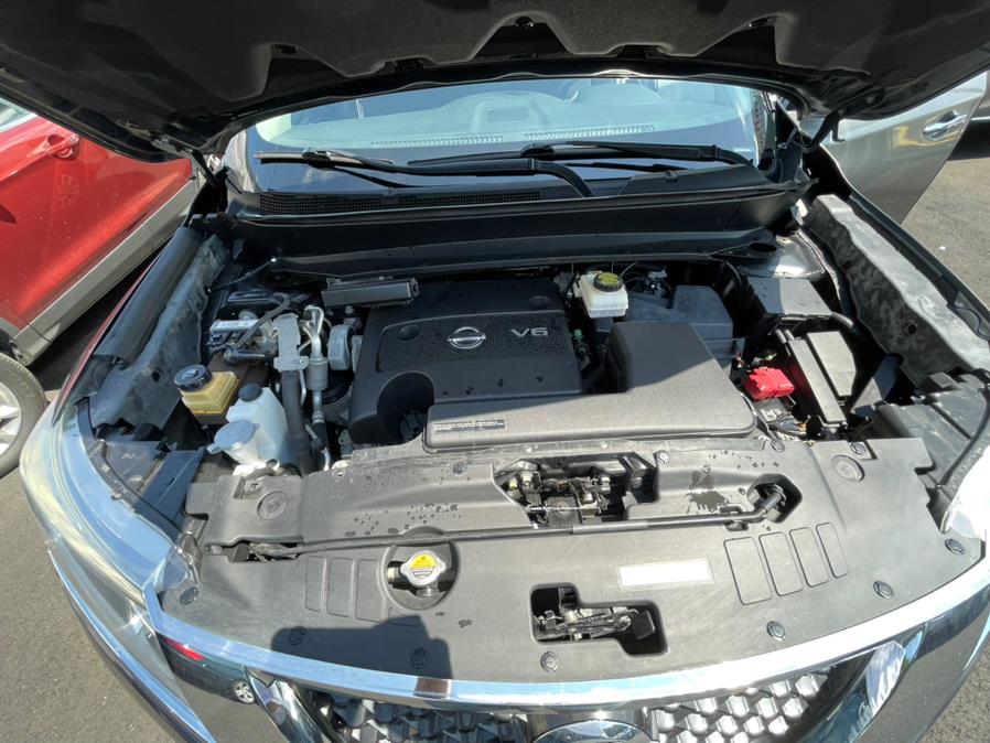Used Nissan Pathfinder 4WD 4dr S *Ltd Avail* 2015 | Auto Match LLC. Waterbury, Connecticut Used Nissan Pathfinder 4WD 4dr S *Ltd Avail* 2015 | Auto Match LLC. Waterbury, Connecticut