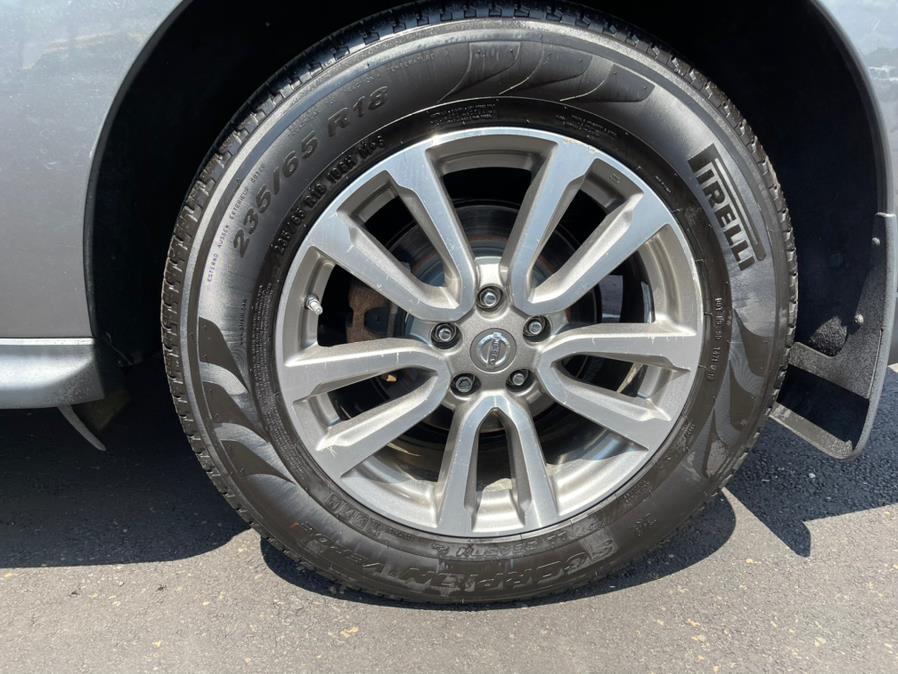 Used Nissan Pathfinder 4WD 4dr S *Ltd Avail* 2015 | Auto Match LLC. Waterbury, Connecticut Used Nissan Pathfinder 4WD 4dr S *Ltd Avail* 2015 | Auto Match LLC. Waterbury, Connecticut