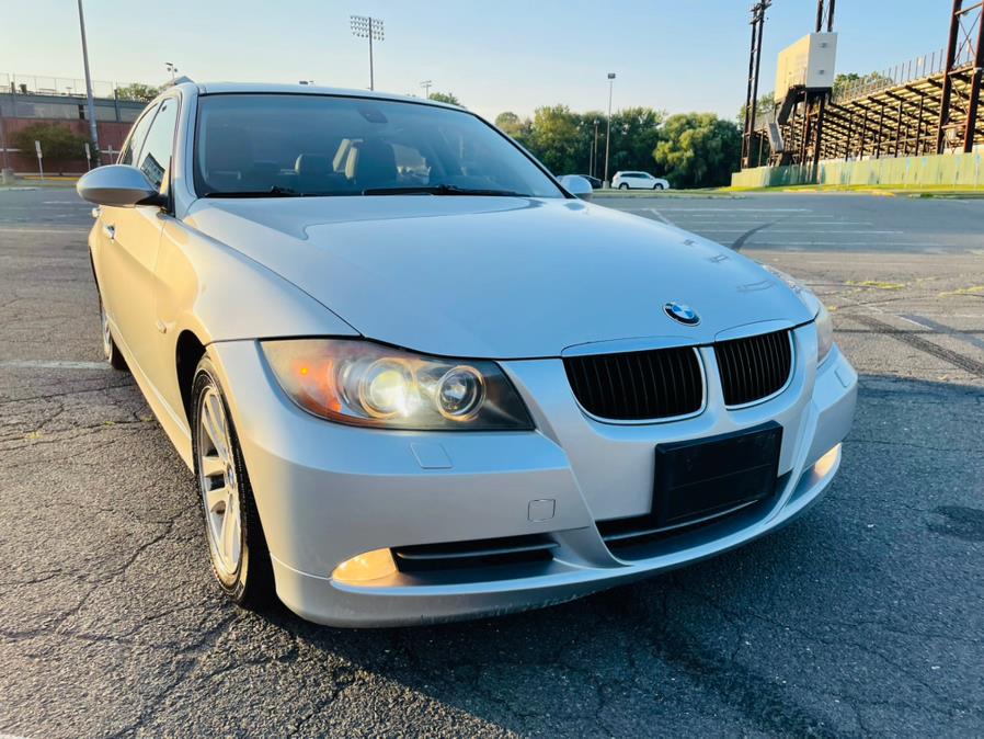 2006 BMW 3 Series 325xi 4dr Sdn AWD, available for sale in New Britain, Connecticut | Supreme Automotive. New Britain, Connecticut 2006 BMW 3 Series 325xi 4dr Sdn AWD, available for sale in New Britain, Connecticut | Supreme Automotive. New Britain, Connecticut