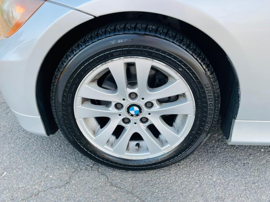 2006 BMW 3 Series 325xi 4dr Sdn AWD, available for sale in New Britain, Connecticut | Supreme Automotive. New Britain, Connecticut 2006 BMW 3 Series 325xi 4dr Sdn AWD, available for sale in New Britain, Connecticut | Supreme Automotive. New Britain, Connecticut