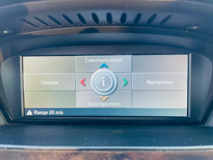 2006 BMW 3 Series 325xi 4dr Sdn AWD, available for sale in New Britain, Connecticut | Supreme Automotive. New Britain, Connecticut 2006 BMW 3 Series 325xi 4dr Sdn AWD, available for sale in New Britain, Connecticut | Supreme Automotive. New Britain, Connecticut