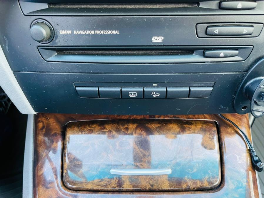 2006 BMW 3 Series 325xi 4dr Sdn AWD, available for sale in New Britain, Connecticut | Supreme Automotive. New Britain, Connecticut 2006 BMW 3 Series 325xi 4dr Sdn AWD, available for sale in New Britain, Connecticut | Supreme Automotive. New Britain, Connecticut