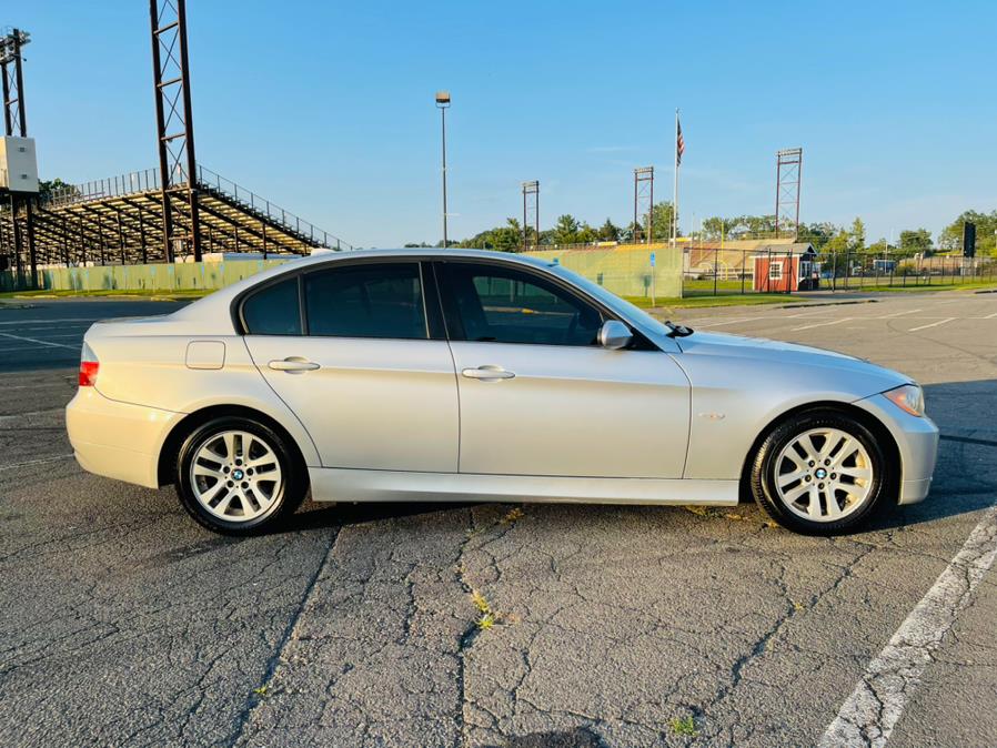 2006 BMW 3 Series 325xi 4dr Sdn AWD, available for sale in New Britain, Connecticut | Supreme Automotive. New Britain, Connecticut 2006 BMW 3 Series 325xi 4dr Sdn AWD, available for sale in New Britain, Connecticut | Supreme Automotive. New Britain, Connecticut