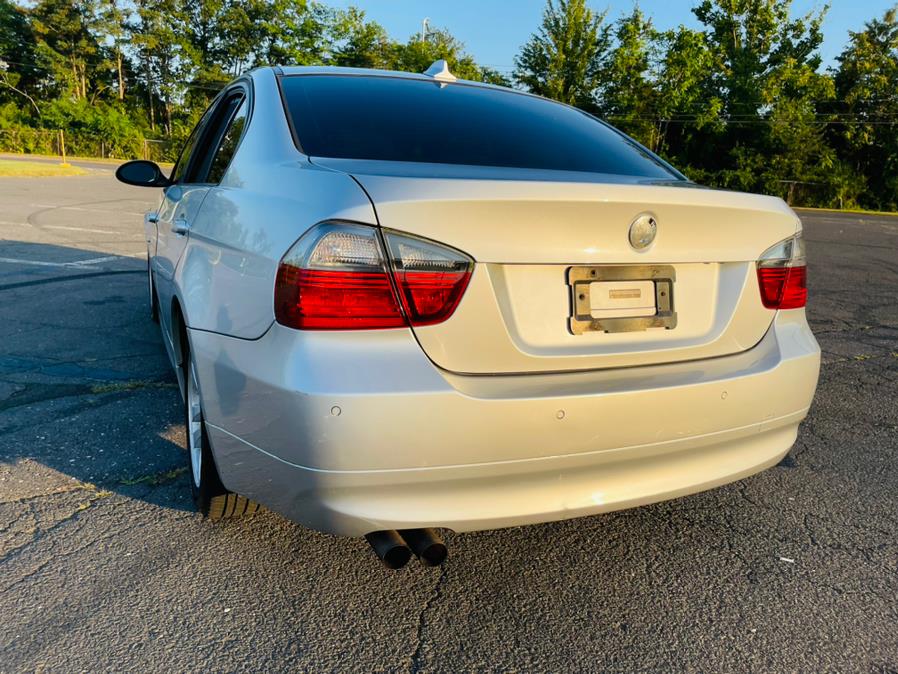 2006 BMW 3 Series 325xi 4dr Sdn AWD, available for sale in New Britain, Connecticut | Supreme Automotive. New Britain, Connecticut 2006 BMW 3 Series 325xi 4dr Sdn AWD, available for sale in New Britain, Connecticut | Supreme Automotive. New Britain, Connecticut