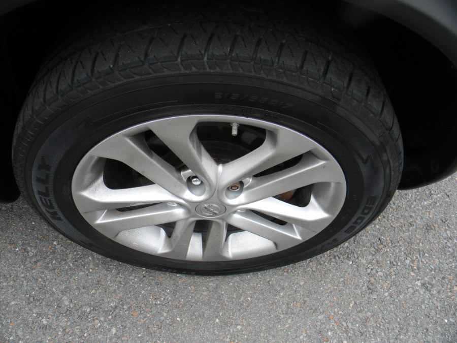 Used Nissan JUKE 5dr Wgn CVT SV AWD 2013 | M&M Vehicles Inc dba Central Motors. Southborough, Massachusetts Used Nissan JUKE 5dr Wgn CVT SV AWD 2013 | M&M Vehicles Inc dba Central Motors. Southborough, Massachusetts