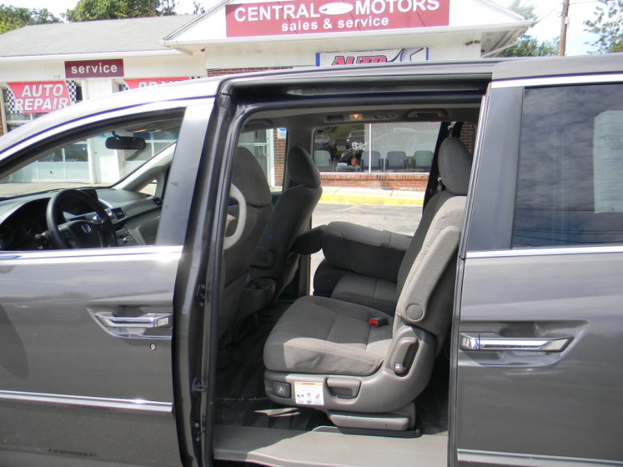 Used Honda Odyssey 5dr EX 2012 | M&M Vehicles Inc dba Central Motors. Southborough, Massachusetts Used Honda Odyssey 5dr EX 2012 | M&M Vehicles Inc dba Central Motors. Southborough, Massachusetts