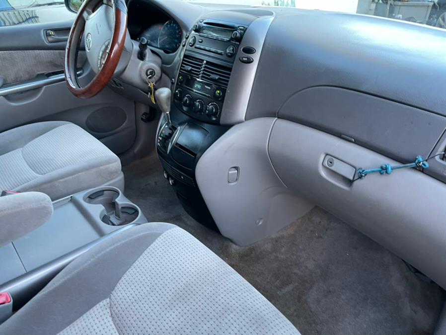 Used Toyota Sienna 5dr 7-Pass Van LE AWD 2008 | Brooklyn Auto Mall LLC. Brooklyn, New York Used Toyota Sienna 5dr 7-Pass Van LE AWD 2008 | Brooklyn Auto Mall LLC. Brooklyn, New York