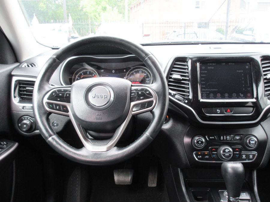 Used Jeep Cherokee Limited FWD 2019 | Route 27 Auto Mall. Linden, New Jersey Used Jeep Cherokee Limited FWD 2019 | Route 27 Auto Mall. Linden, New Jersey