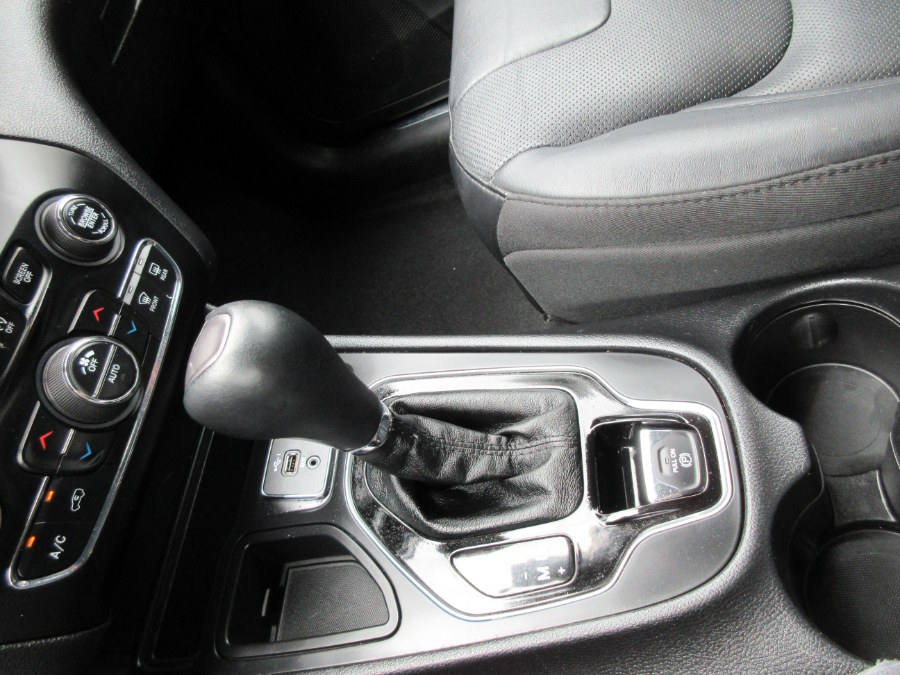 Used Jeep Cherokee Limited FWD 2019 | Route 27 Auto Mall. Linden, New Jersey Used Jeep Cherokee Limited FWD 2019 | Route 27 Auto Mall. Linden, New Jersey