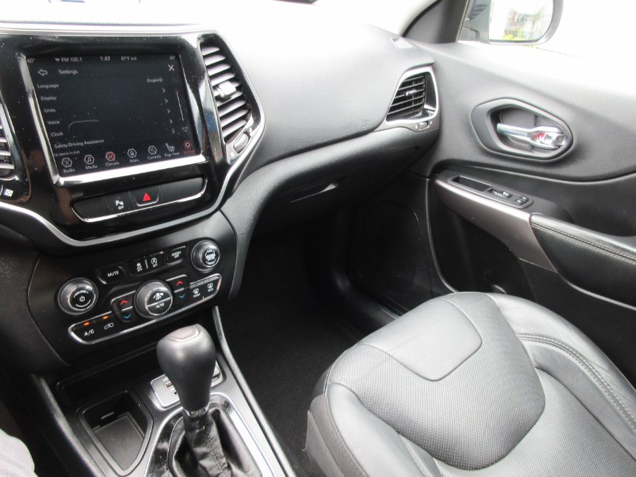 Used Jeep Cherokee Limited FWD 2019 | Route 27 Auto Mall. Linden, New Jersey Used Jeep Cherokee Limited FWD 2019 | Route 27 Auto Mall. Linden, New Jersey