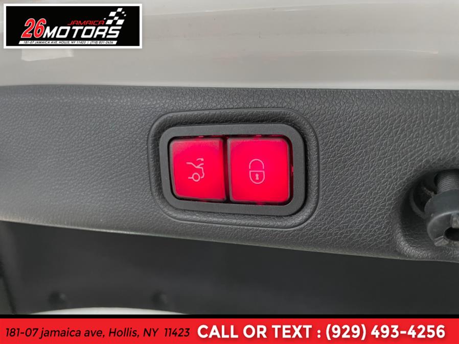 Used Mercedes-Benz E-Class Luxury Pkg E 300 4MATIC Sedan 2018 | Jamaica 26 Motors. Hollis, New York Used Mercedes-Benz E-Class Luxury Pkg E 300 4MATIC Sedan 2018 | Jamaica 26 Motors. Hollis, New York