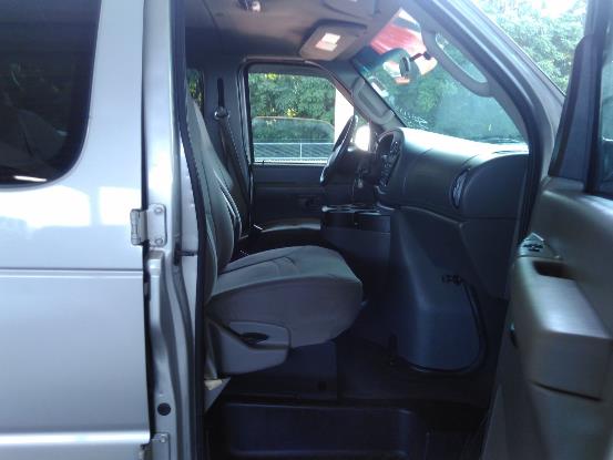 Used Ford Econoline Wagon E-350 Super Duty XLT 2008 | Raymonds Cars Inc. Corona, New York Used Ford Econoline Wagon E-350 Super Duty XLT 2008 | Raymonds Cars Inc. Corona, New York