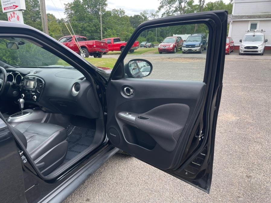 2014 Nissan JUKE 5dr Wgn CVT SL AWD Leather & Sunroof Navi Camera, available for sale in East Windsor, Connecticut | Toro Auto. East Windsor, Connecticut 2014 Nissan JUKE 5dr Wgn CVT SL AWD Leather & Sunroof Navi Camera, available for sale in East Windsor, Connecticut | Toro Auto. East Windsor, Connecticut