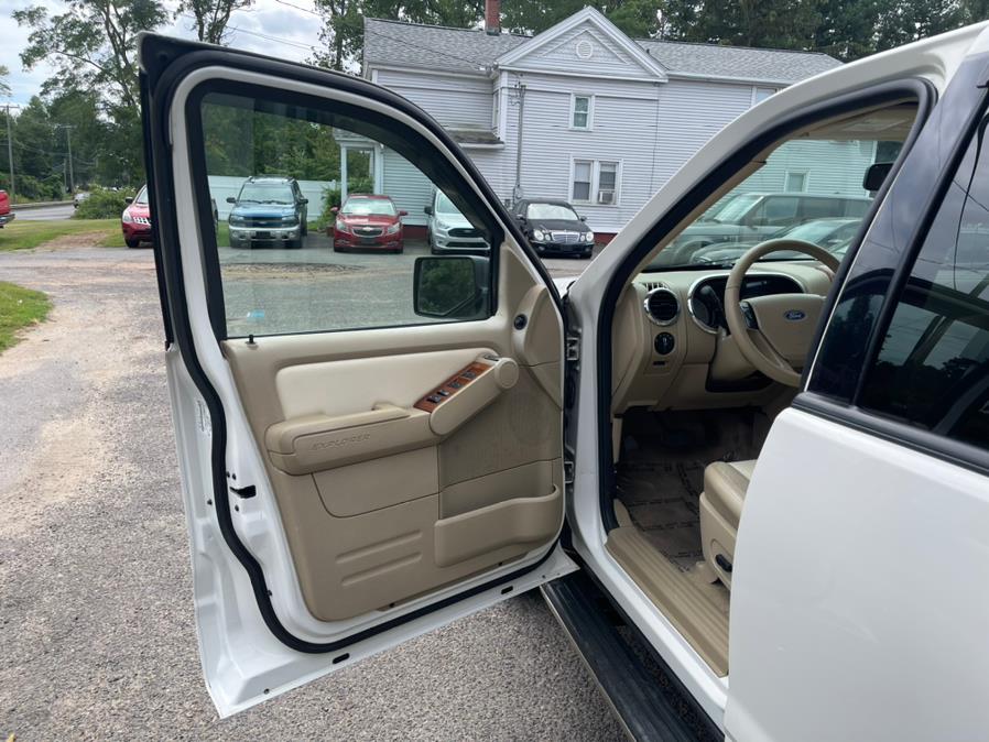 2008 Ford Explorer 4WD 4dr V6 Eddie Bauer Leather Sunroof Navi Camera, available for sale in East Windsor, Connecticut | Toro Auto. East Windsor, Connecticut 2008 Ford Explorer 4WD 4dr V6 Eddie Bauer Leather Sunroof Navi Camera, available for sale in East Windsor, Connecticut | Toro Auto. East Windsor, Connecticut