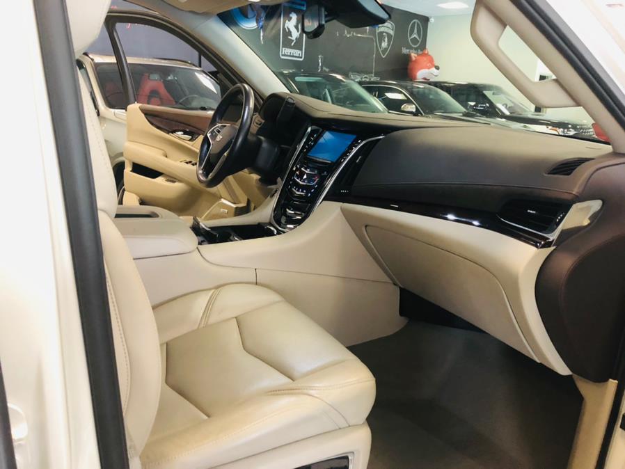 Used Cadillac Escalade 4WD 4dr Luxury 2015 | Sunrise Auto Outlet. Amityville, New York Used Cadillac Escalade 4WD 4dr Luxury 2015 | Sunrise Auto Outlet. Amityville, New York