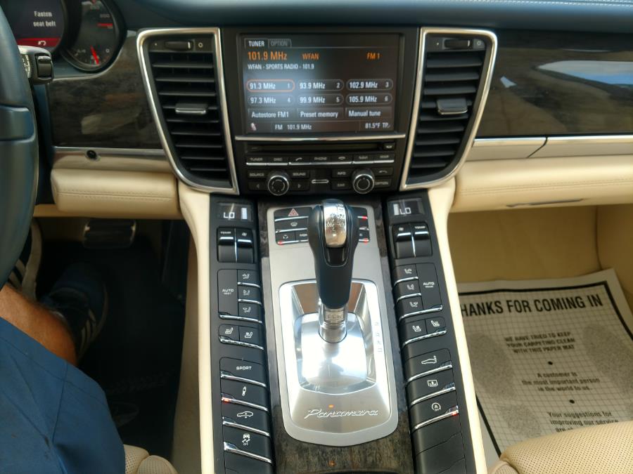 Used Porsche Panamera 4dr HB Turbo 2010 | Alpine Motors Inc. Wantagh, New York Used Porsche Panamera 4dr HB Turbo 2010 | Alpine Motors Inc. Wantagh, New York