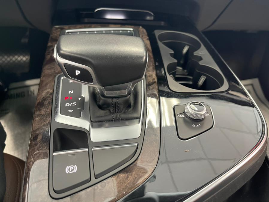 Used Audi Q7 3.0 TFSI Premium Plus 2017 | 5 Towns Drive. Inwood, New York Used Audi Q7 3.0 TFSI Premium Plus 2017 | 5 Towns Drive. Inwood, New York