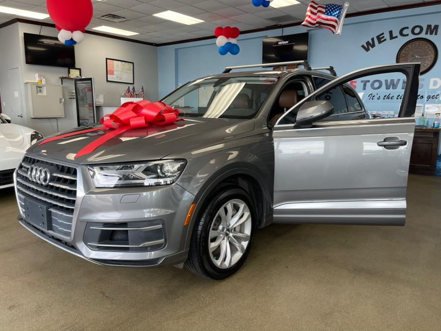 Used Audi Q7 3.0 TFSI Premium Plus 2017 | 5 Towns Drive. Inwood, New York Used Audi Q7 3.0 TFSI Premium Plus 2017 | 5 Towns Drive. Inwood, New York