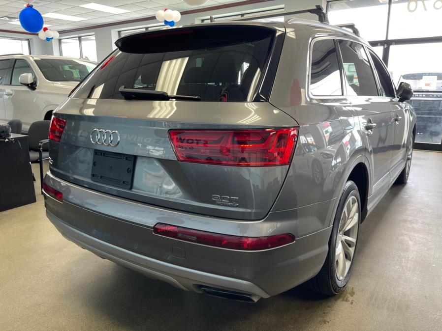 Used Audi Q7 3.0 TFSI Premium Plus 2017 | 5 Towns Drive. Inwood, New York Used Audi Q7 3.0 TFSI Premium Plus 2017 | 5 Towns Drive. Inwood, New York