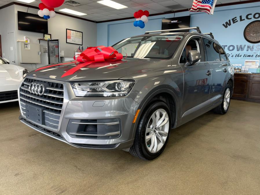 Used Audi Q7 3.0 TFSI Premium Plus 2017 | 5 Towns Drive. Inwood, New York Used Audi Q7 3.0 TFSI Premium Plus 2017 | 5 Towns Drive. Inwood, New York