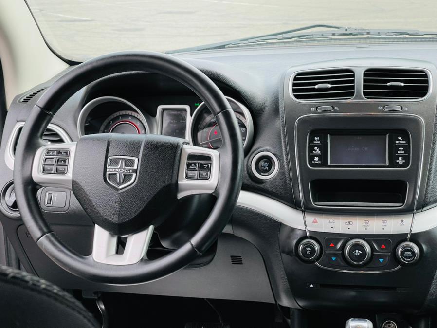 Used Dodge Journey AWD 4dr SXT 2013 | Supreme Automotive. New Britain, Connecticut Used Dodge Journey AWD 4dr SXT 2013 | Supreme Automotive. New Britain, Connecticut
