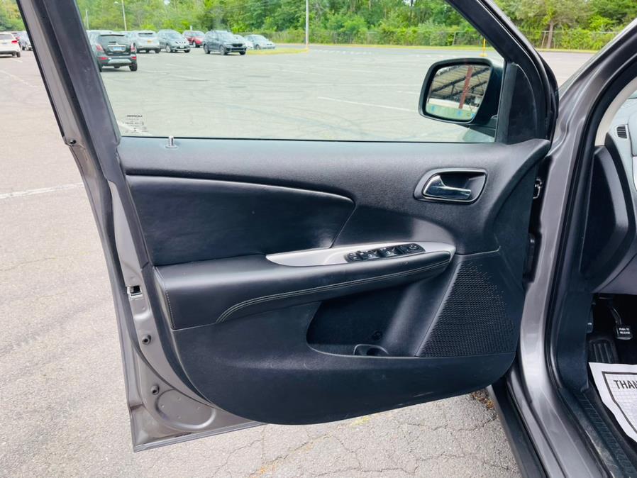 Used Dodge Journey AWD 4dr SXT 2013 | Supreme Automotive. New Britain, Connecticut Used Dodge Journey AWD 4dr SXT 2013 | Supreme Automotive. New Britain, Connecticut