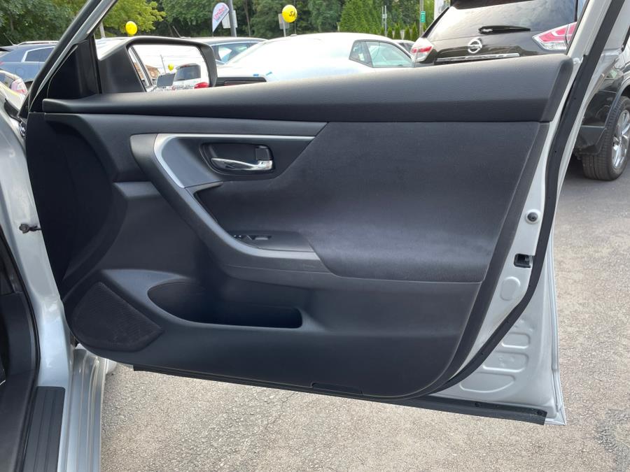 2015 Nissan Altima 4dr Sdn I4 2.5 S, available for sale in Elmont, New York | Sunrise of Elmont. Elmont, New York 2015 Nissan Altima 4dr Sdn I4 2.5 S, available for sale in Elmont, New York | Sunrise of Elmont. Elmont, New York