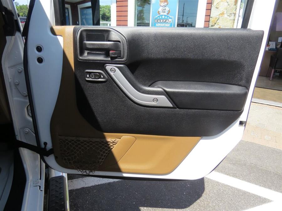 Used Jeep Wrangler Unlimited Sahara 4x4 4dr SUV 2015 | Lake City Exports Inc. Auburn, Maine Used Jeep Wrangler Unlimited Sahara 4x4 4dr SUV 2015 | Lake City Exports Inc. Auburn, Maine
