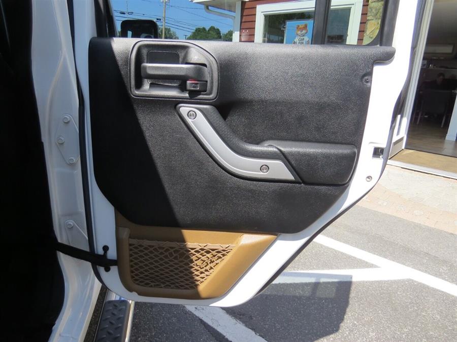 Used Jeep Wrangler Unlimited Sahara 4x4 4dr SUV 2015 | Lake City Exports Inc. Auburn, Maine Used Jeep Wrangler Unlimited Sahara 4x4 4dr SUV 2015 | Lake City Exports Inc. Auburn, Maine