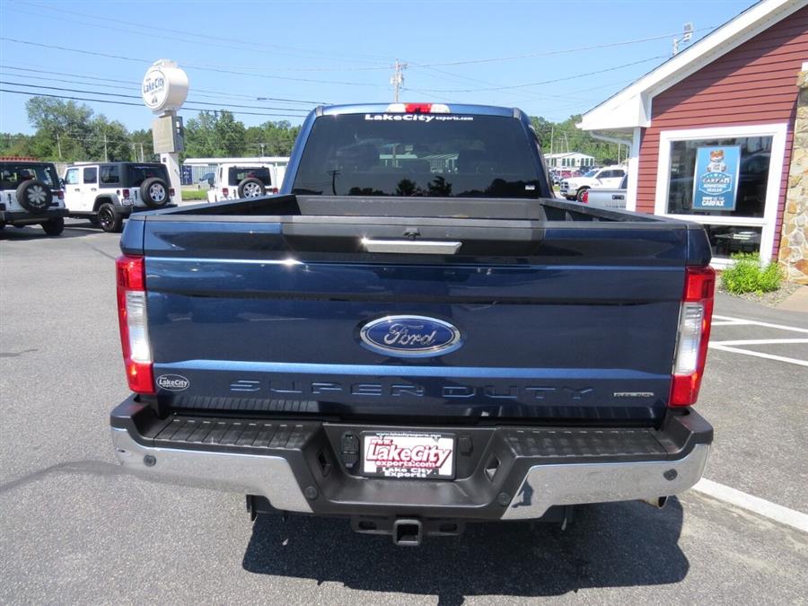 Used Ford F-250 Super Duty XLT 4x4 4dr Crew Cab 6.8 ft. SB Pickup 2017 | Lake City Exports Inc. Auburn, Maine Used Ford F-250 Super Duty XLT 4x4 4dr Crew Cab 6.8 ft. SB Pickup 2017 | Lake City Exports Inc. Auburn, Maine