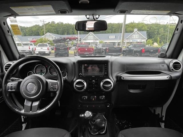 Used Jeep Wrangler Unlimited Sahara 2014 | Blasius Federal Road. Brookfield, Connecticut Used Jeep Wrangler Unlimited Sahara 2014 | Blasius Federal Road. Brookfield, Connecticut