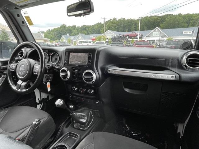 Used Jeep Wrangler Unlimited Sahara 2014 | Blasius Federal Road. Brookfield, Connecticut Used Jeep Wrangler Unlimited Sahara 2014 | Blasius Federal Road. Brookfield, Connecticut