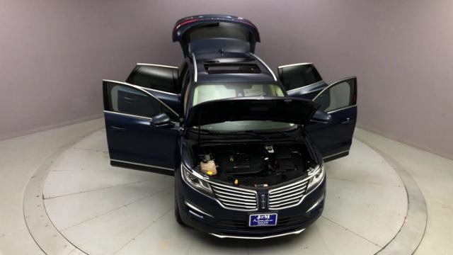 2016 Lincoln Mkc AWD 4dr Reserve, available for sale in Naugatuck, Connecticut | J&M Automotive Sls&Svc LLC. Naugatuck, Connecticut 2016 Lincoln Mkc AWD 4dr Reserve, available for sale in Naugatuck, Connecticut | J&M Automotive Sls&Svc LLC. Naugatuck, Connecticut