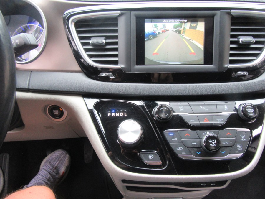 2019 Chrysler Pacifica Touring L FWD, available for sale in Little Ferry, New Jersey | Royalty Auto Sales. Little Ferry, New Jersey 2019 Chrysler Pacifica Touring L FWD, available for sale in Little Ferry, New Jersey | Royalty Auto Sales. Little Ferry, New Jersey