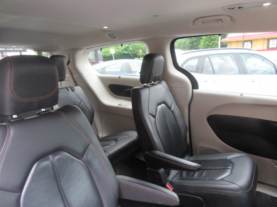 2019 Chrysler Pacifica Touring L FWD, available for sale in Little Ferry, New Jersey | Royalty Auto Sales. Little Ferry, New Jersey 2019 Chrysler Pacifica Touring L FWD, available for sale in Little Ferry, New Jersey | Royalty Auto Sales. Little Ferry, New Jersey