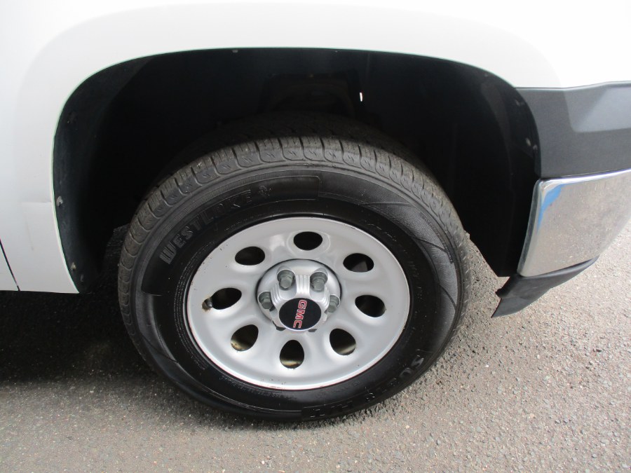 Used GMC Sierra 1500 2WD Reg Cab 133.0" Work Truck 2013 | Cos Central Auto. Meriden, Connecticut Used GMC Sierra 1500 2WD Reg Cab 133.0" Work Truck 2013 | Cos Central Auto. Meriden, Connecticut